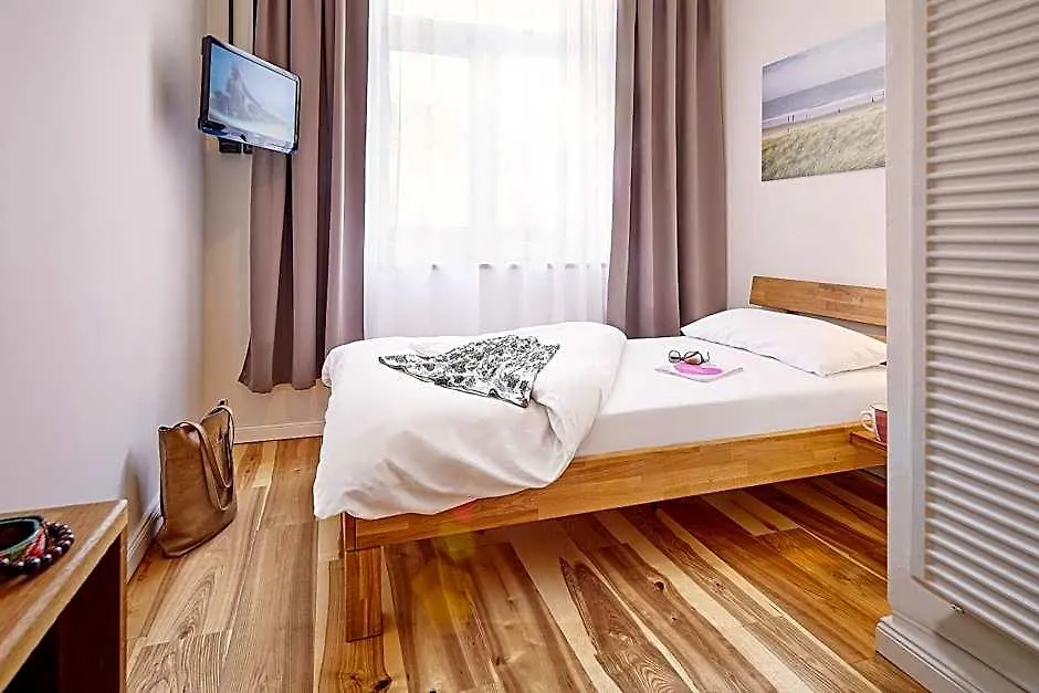 Hotel am Chlodwigplatz-1